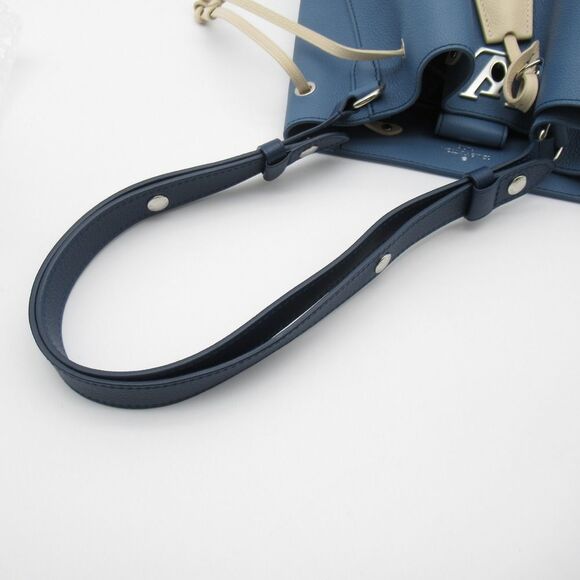 Louis Vuitton LockMe Bucket Shoulder Bag Leather Taurillon - Picture 8 of 9